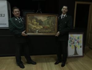 [VIDEO] Franciszek Jamniuk otworzył dziś Bal Charytatywny w Dębnie. Komplety pamiątek do licytacji przekazał Krzysztof Rutkowski