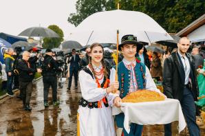 [VIDEO] Premier podczas IV Ogólnopolskiego Święta „Wdzięczni Polskiej Wsi”: Polskiej wsi przywrócimy godność i jej właściwe miejsce
