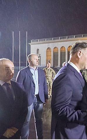 Prezydent Andrzej Duda o dwustronnych kontaktach z prezydentem Gruzji na lotnisku w Tbilisi