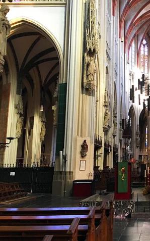 [VIDEO] Słowo i Pieśń na niedzielę 21 października z miasta 's-Hertogenbosch. Z modlitwą o pojednanie się holenderskiego ojca Kees Bedeschi z polską matką Beatą Olejnik. I za pracowników instytucji Jeugendbascherming, by im w tym pomogli