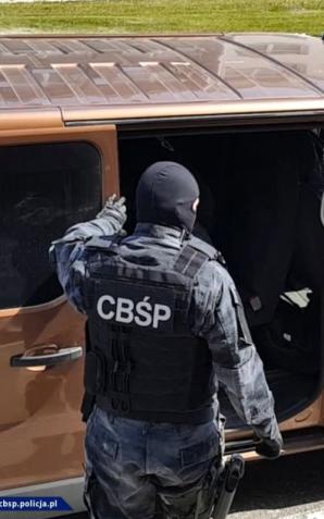 [VIDEO] Rozbita grupa mogła przemycić nawet 4 tony narkotyków. Z Hiszpanii trafiały do Wielkiej Brytanii, Niemiec lub przez Polskę do Szwecji i Norwegii