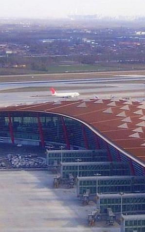 [VIDEO] Prezydent: Dziś po południu dwa samoloty z Chin z materiałami ochronnymi powinny być w Warszawie