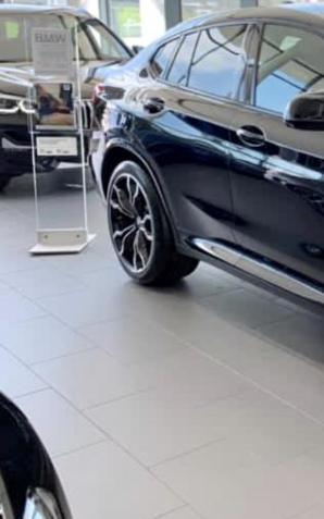 Mężczyzna, który ukradł luksusowe auto z wypożyczalni samochodów koło Oleśnicy, został zatrzymany! Trwają poszukiwania BMW X4M