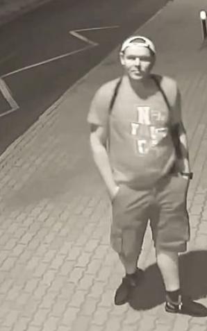 [VIDEO] Poszukiwany za rozbój w Zabrzu. Jeśli rozpoznajesz, daj znać