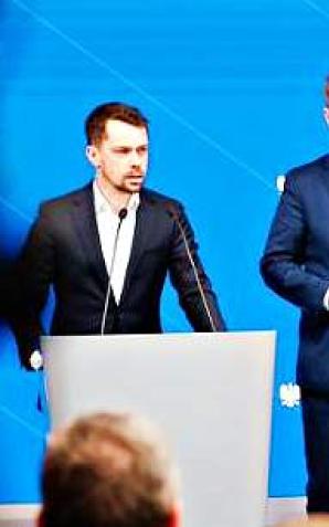 [VIDEO] Rząd chce pomóc rolnikom i doprowadzić do tego, aby nadmiar zboża został wyeksportowany jeszcze przed najbliższymi żniwami