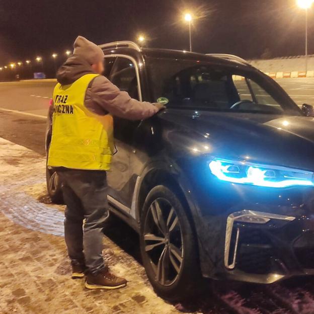 [VIDEO] Akcja Straży Granicznej na autostradzie A1. Zatrzymano skradzione w Niemczech BMW
