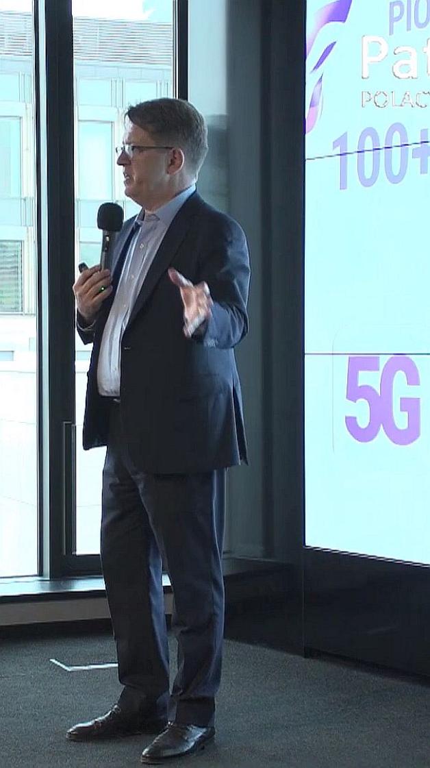 [VIDEO] Gdynia pierwszym polskim miastem z siecią 5G. To pionierskie na skalę światową wdrożenie przy wykorzystaniu takiego rozwiązania technologicznego